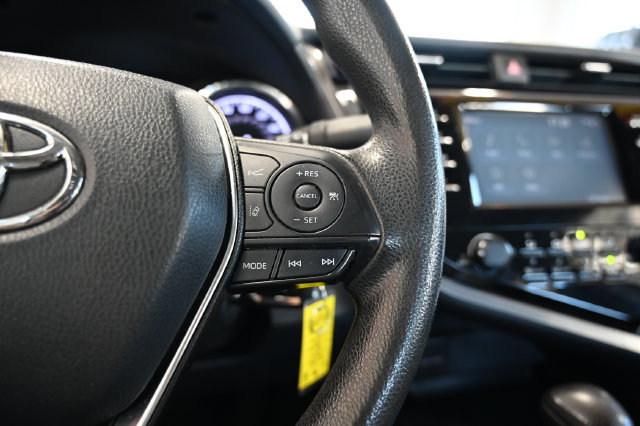 Used 2019 Toyota Camry LE FWD image 22