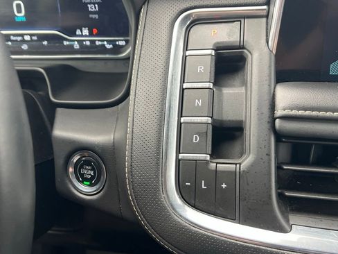 Certified 2023 Chevrolet Suburban Premier image 33