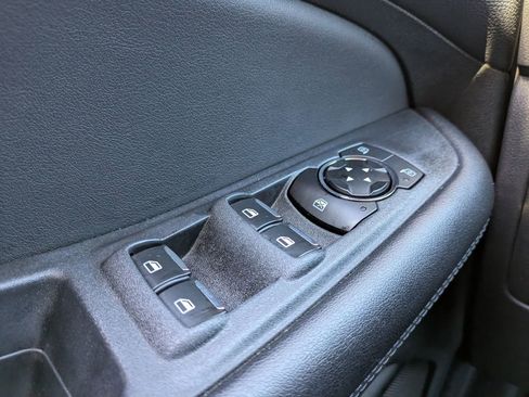 Used 2023 Ford Edge SEL image 14