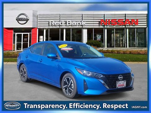 Used 2024 Nissan Sentra SV FWD image 1