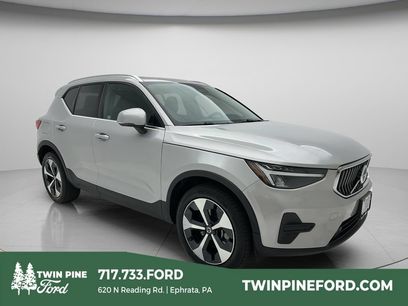 Used 2024 Volvo XC40 B5 Core