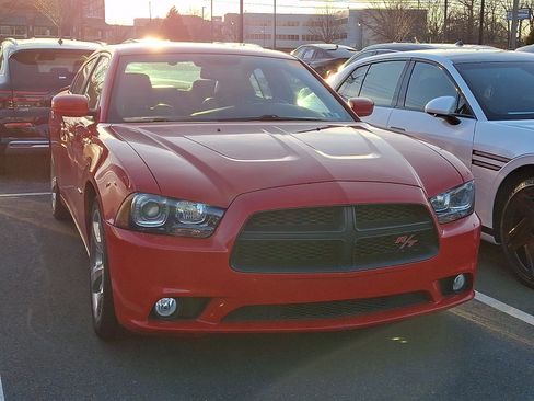 Used 2014 Dodge Charger R/T image 2