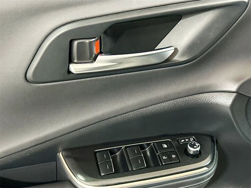 Used 2023 Toyota Crown XLE image 15