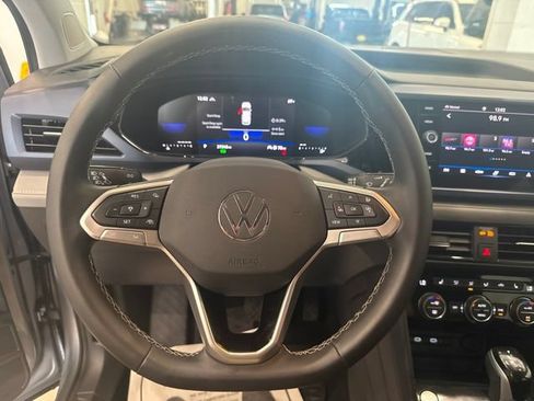 Used 2024 Volkswagen Taos SE AWD/4WD image 22