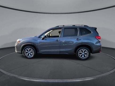 Used 2020 Subaru Forester Premium image 5