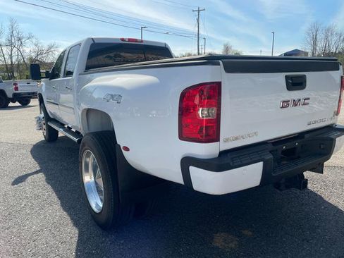 Used 2014 GMC Sierra 3500 Denali AWD/4WD image 5