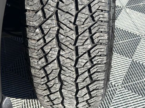 Used 2025 Nissan Frontier PRO-4X w/ Pro Convenience Package image 24