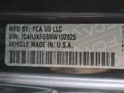 Used 2022 Jeep Wrangler Unlimited Rubicon AWD/4WD image 31