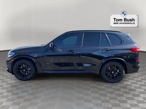 Used 2022 BMW X5 xDrive40i w/ M Sport Package image 6