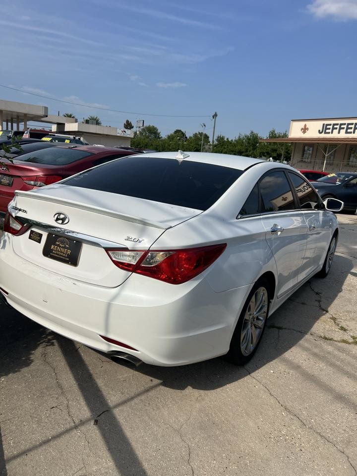 Used 2012 Hyundai Sonata SE FWD image 4
