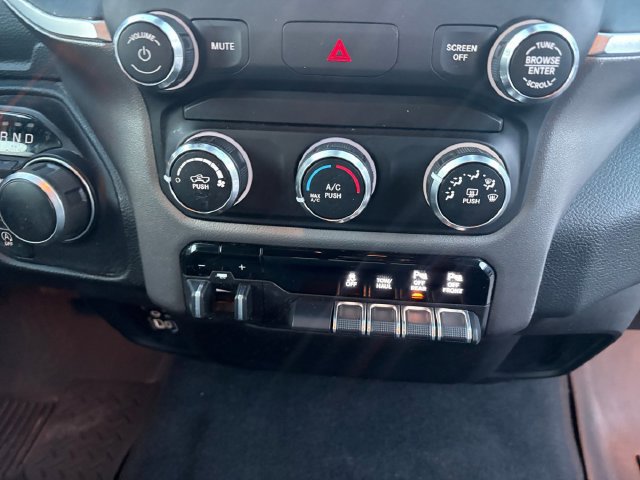 Used 2019 RAM 1500 Big Horn AWD/4WD image 4