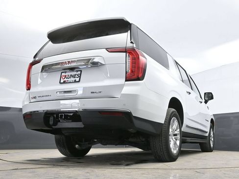 Used 2023 GMC Yukon XL SLT w/ SLT Luxury Package AWD/4WD image 36