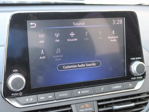 Used 2021 Nissan Altima 2.5 SV image 8