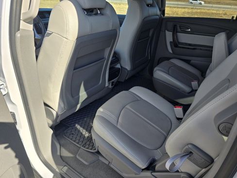 Used 2016 GMC Acadia SLT w/ Premium Edition image 15