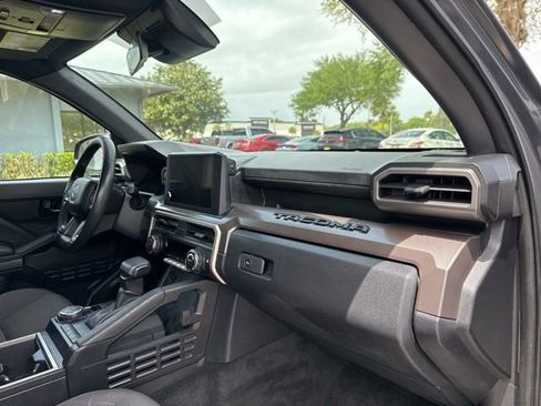 Used 2024 Toyota Tacoma SR5 image 10