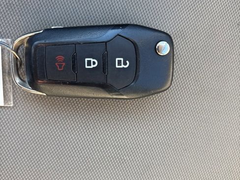 Used 2021 Ford EcoSport S image 45