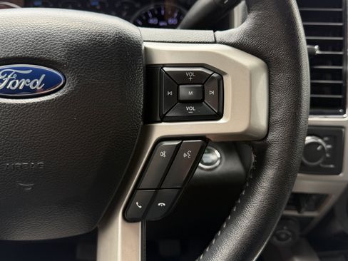 Certified 2020 Ford F250 Lariat w/ Lariat Ultimate Package AWD/4WD image 18