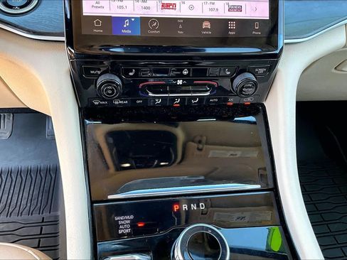 Used 2021 Jeep Grand Cherokee L Limited w/ Trailer Tow Group (B) AWD/4WD image 24