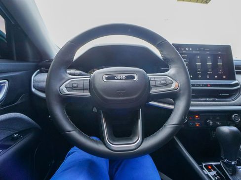 Used 2022 Jeep Compass Latitude w/ Sun and Sound Group image 21