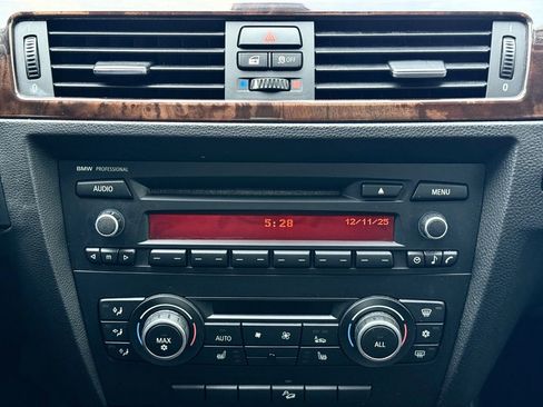 Used 2011 BMW 328i xDrive Sedan image 27