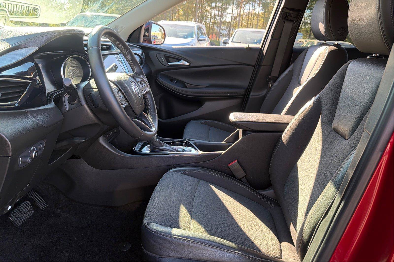 Used 2021 Buick Encore GX Select w/ Sport Touring Package AWD/4WD image 10