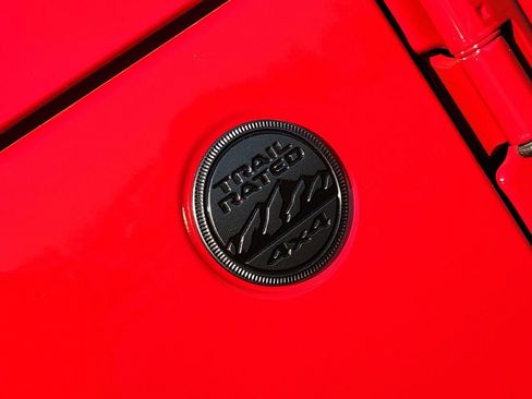 Used 2024 Jeep Wrangler Sport S image 11