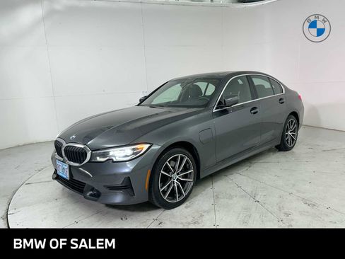 Used 2021 BMW 330e xDrive w/ Premium Package image 1