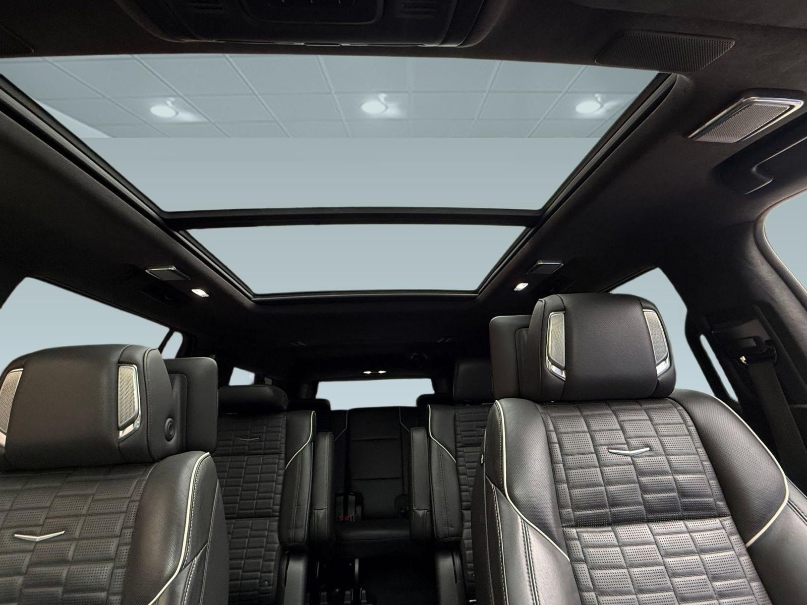 Used 2021 Cadillac Escalade ESV Sport Platinum w/ Heavy-Duty Trailer Package AWD/4WD image 22