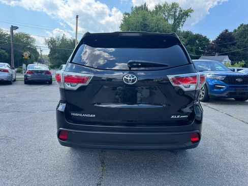 Used 2015 Toyota Highlander XLE AWD/4WD image 8