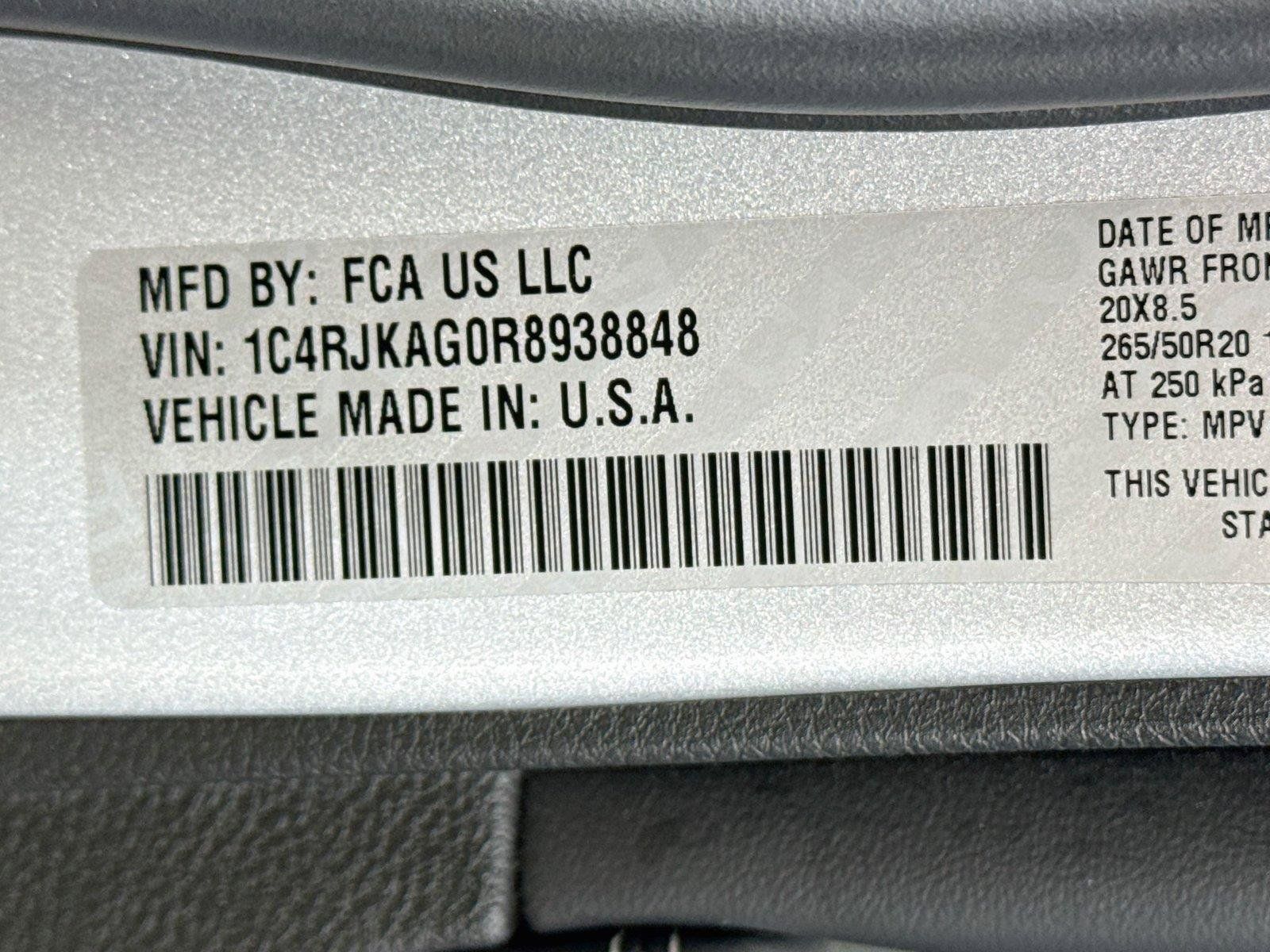 Used 2024 Jeep Grand Cherokee L Altitude AWD/4WD image 23