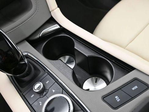 Used 2023 Cadillac XT6 Premium Luxury w/ Technology Package image 24