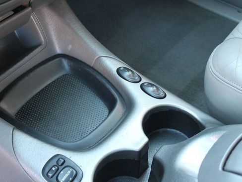 Used 2003 Toyota Sequoia Limited RWD image 39