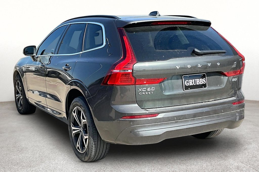 Used 2022 Volvo XC60 B5 Momentum AWD/4WD image 11