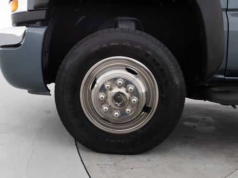 Used 2007 GMC Sierra 3500 SLE w/ Heavy-Duty Power Package RWD image 17