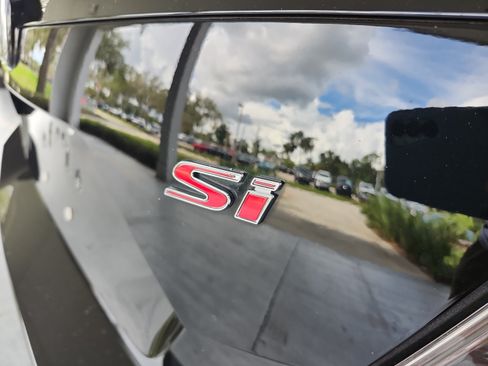 Used 2018 Honda Civic Si image 33