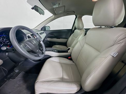 Used 2019 Honda HR-V LX image 13