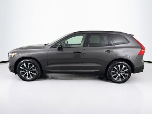 Used 2023 Volvo XC60 B5 Plus AWD/4WD image 11