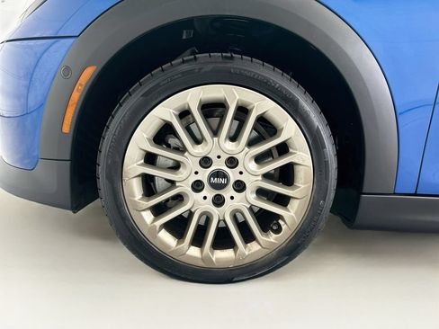 Used 2026 MINI Cooper 4-Door Hardtop FWD image 32