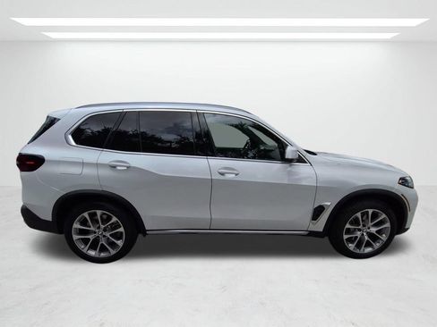New 2026 BMW X5 sDrive40i w/ Parking Assistance Package RWD image 3