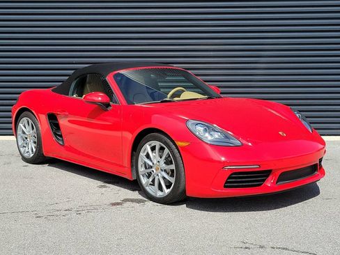 Certified 2017 Porsche 718 Boxster RWD image 9