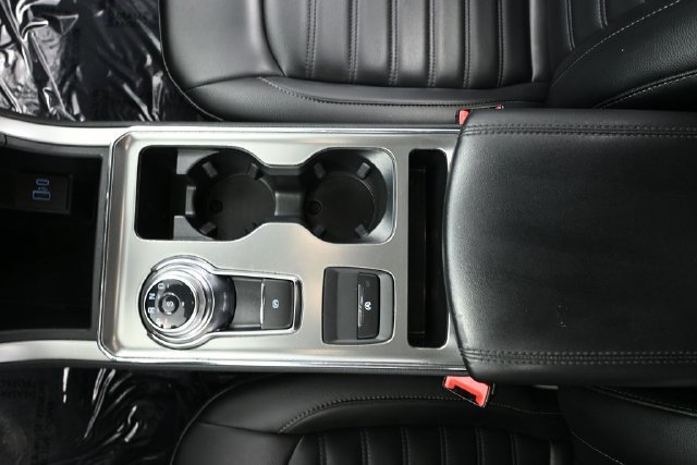 Used 2022 Ford Edge SEL AWD/4WD image 26