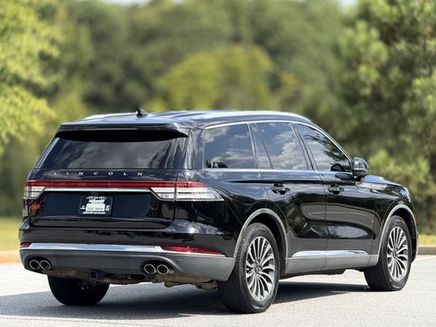 Used 2020 Lincoln Aviator Reserve w/ Elements Package Plus image 10