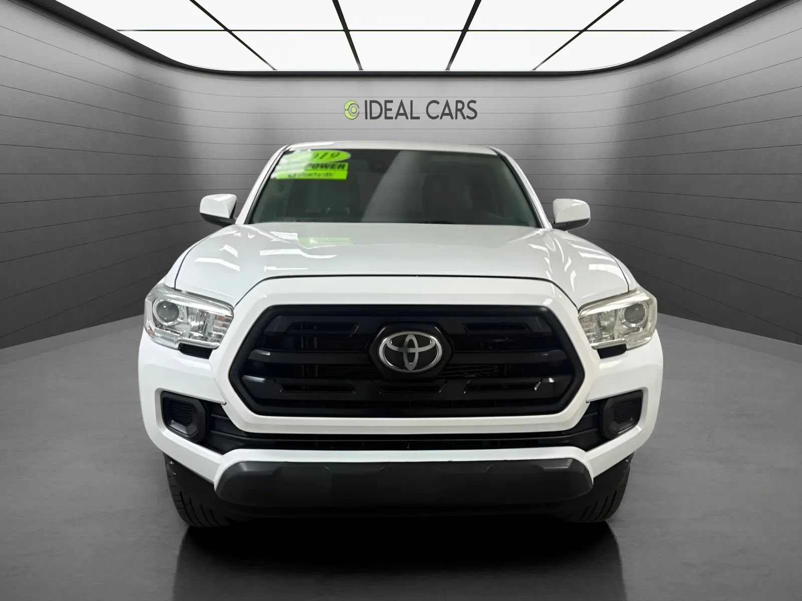 Used 2019 Toyota Tacoma SR RWD image 2