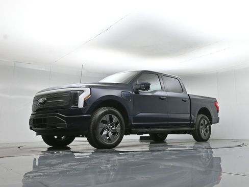 Used 2025 Ford F150 Lightning Lariat w/ Max Trailer Tow Package image 48