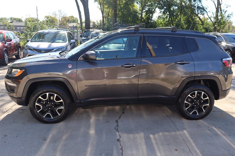Used 2019 Jeep Compass Trailhawk w/ Leather Interior Group AWD/4WD image 4