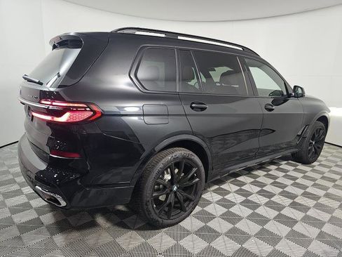 Used 2025 BMW X7 xDrive40i w/ M Sport Package AWD/4WD image 4