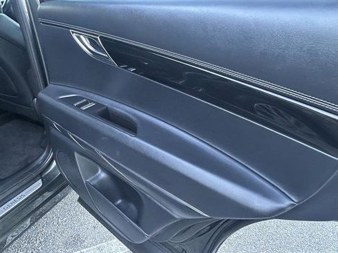 Used 2025 Genesis GV80 2.5T Standard image 21