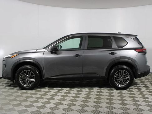 Used 2024 Nissan Rogue S FWD image 25