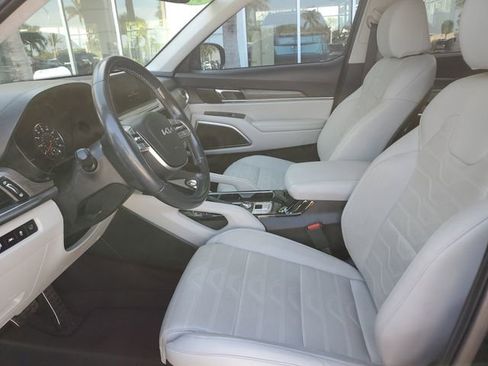 Certified 2022 Kia Telluride SX w/ SX Prestige Package AWD/4WD image 16