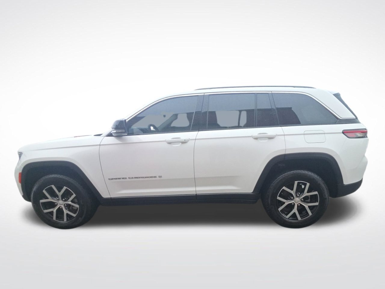 Used 2023 Jeep Grand Cherokee Limited RWD image 4